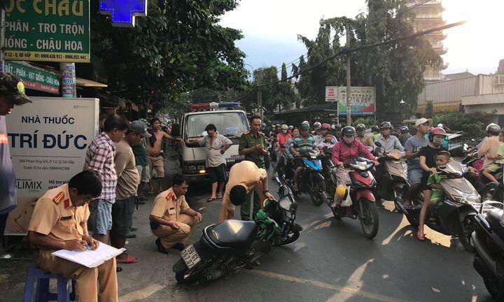 Video: Thanh niên 18 tuổi tử vong thương tâm dưới gầm xe tải