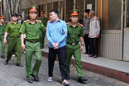 Tin tức pháp luật mới nhất ngày 5/11/2019: Đối tượng giết người vì bị dọa đốt chuồng gà lĩnh án tử hình