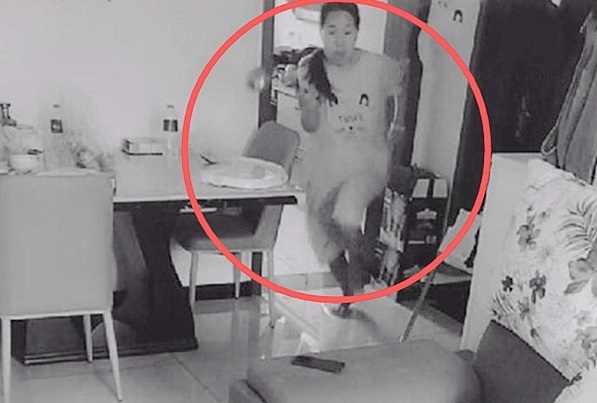 Thấy vợ lạnh nhạt, chồng lén đặt camera theo dõi, hình ảnh nhận được khiến anh bật khóc