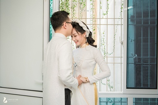 Hé lộ về chồng sắp cưới điển trai của BTV Thời sự Thu Hà