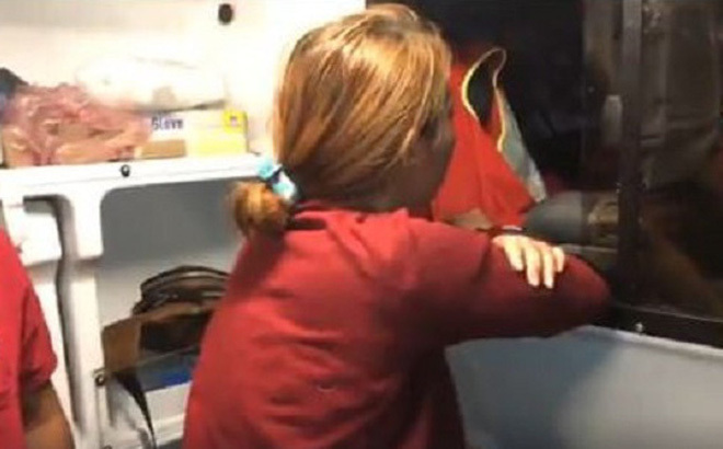 Truy tìm nam thanh niên nghi bạo hành, suýt thiêu sống người tình 21 tuổi