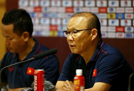 Thầy Park ca ngợi Tuấn Anh, Tiến Linh, khẳng định luôn tin tưởng Công Phượng