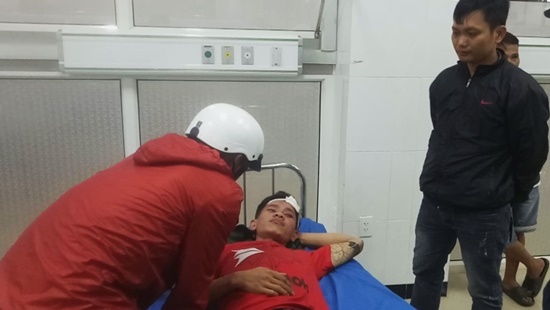 Đắk Lắk: Làm rõ vụ thanh niên đang ngồi ăn nhậu bị bắn 3 phát súng, nghi do mâu thuẫn tiền bạc