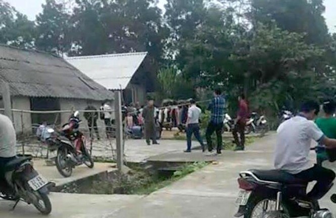 Ẩn tình phía sau những vụ cha, mẹ tự tử cùng con