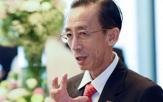 TS. Trần Hoàng Ngân: 