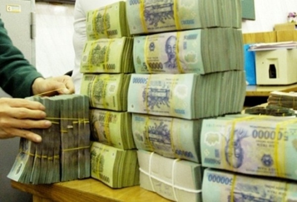 NHNN bơm ròng 25.000 tỷ đồng, lãi suất liên ngân hàng tăng vọt