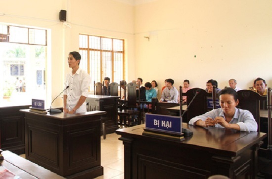 Người vợ bị chồng dìm xuống hồ bơi không chấp nhận lời xin lỗi