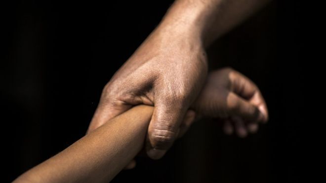 Công an điều tra vụ người đàn ông gần 50 tuổi bị tố dâm ô, hiếp dâm 2 trẻ em