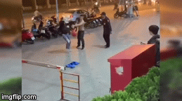 Vụ bảo vệ đánh phụ nữ như luyện 