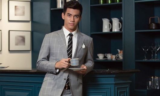 Tiến Linh bảnh bao, lịch lãm như hoàng tử khi diện vest