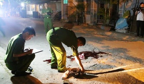 Án mạng kinh hoàng ở Nghệ An, 3 người bị đâm gục trên đường