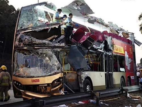 Tai nạn xe buýt nghiêm trọng khiến ít nhất 5 người chết tại Hồng Kông