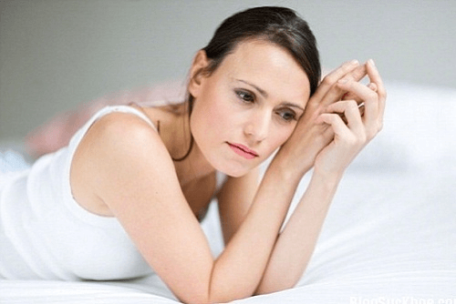 Đặt vòng tránh thai bị trễ kinh thì phải làm sao?