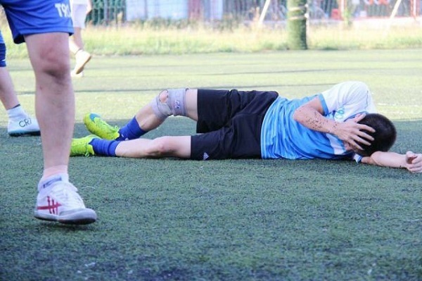 Tin tức đời sống mới nhất ngày 25/12/2019: Chơi đá bóng, nam thanh niên bị hoại tử tinh hoàn