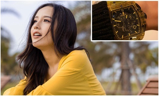 Dân tình choáng vì cách Mai Phương Thúy 