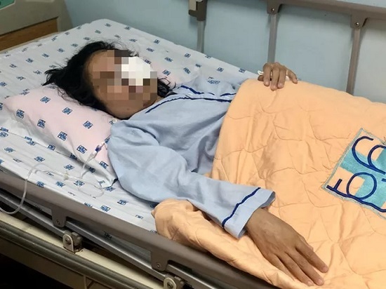 Cô giáo đấu tranh với nấm lạ làm biến dạng gương mặt bảo vệ thai nhi