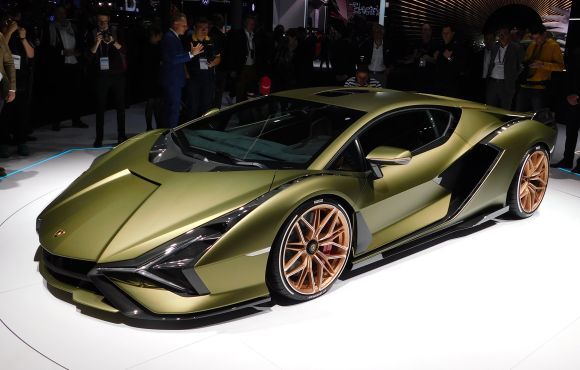 Bảng giá xe Lamborghini mới nhất tháng 1/2020: “Chúa tể” Lamborghini Aventador S 2020 niêm yết 40 tỷ đồng