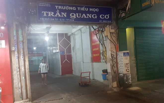 Can phụ huynh đánh nhau, hiệu phó cùng bảo vệ dân phố bị thương