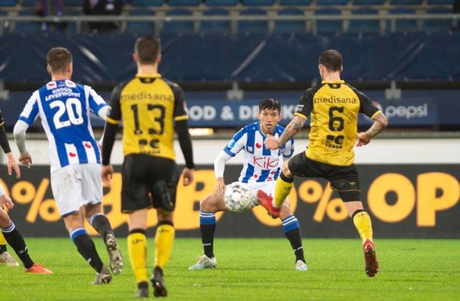 Heerenveen chọn Văn Hậu, từ chối mua hậu vệ Bayern Munich trong kì chuyển nhượng