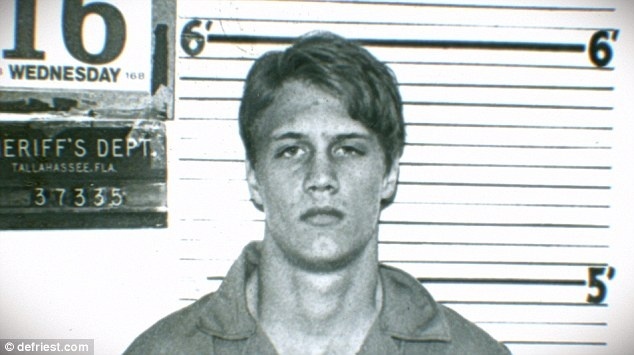 “Phù thủy trốn trại” Mark DeFriest: Có khả năng