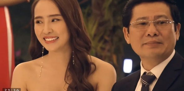 Sinh tử tập 42: Quỳnh Trinh cho khách VIP sờ đùi để chuộc tội