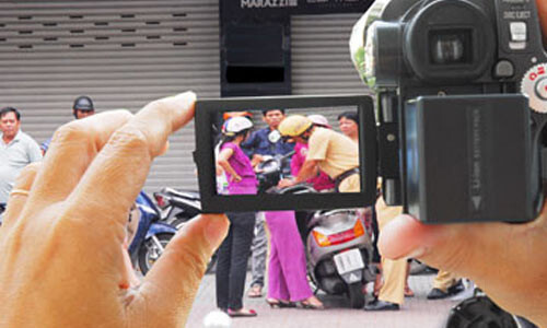 Người dân được quyền ghi âm, ghi hình CSGT đang làm nhiệm vụ