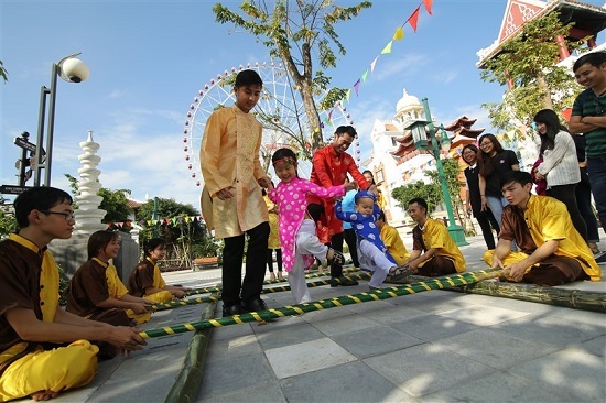 Tết này, Đà Nẵng đã có lễ hội hoa Xuân Phát Tài còn rực rỡ hơn
