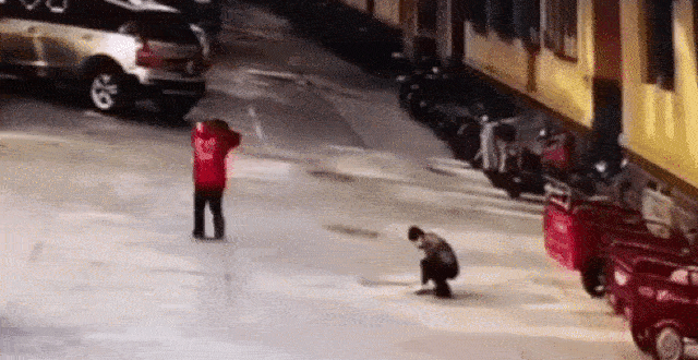 Tin tức đời sống mới nhất ngày 17/1/2020: Cậu bé bị pháo nổ bay lên không