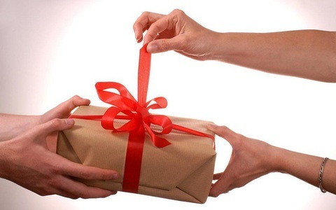 Các bộ, ngành, địa phương báo cáo việc nhận quà trái quy định trước ngày 1/2