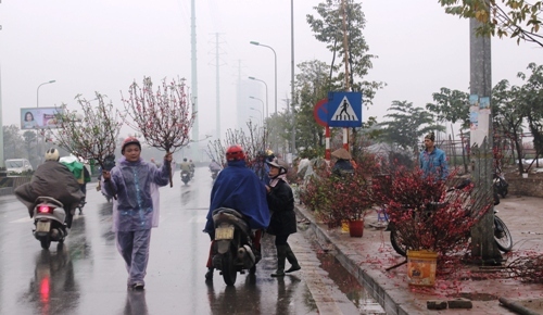 Miền Bắc đón không khí lạnh cực mạnh, đêm giao thừa rét đậm, mưa rào