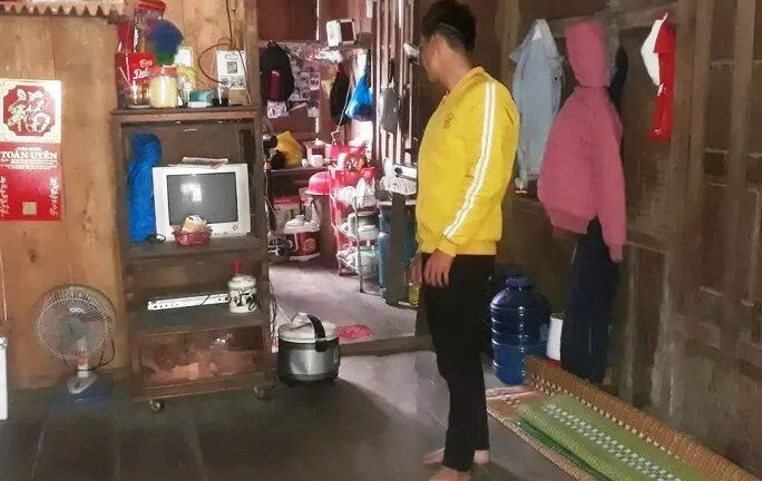 Quảng Nam: Cưỡng hiếp bạn gái say xỉn, nam sinh khoe