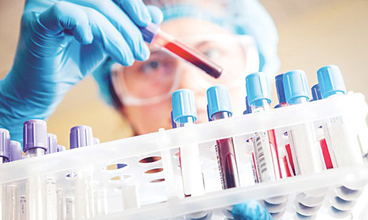 Cảnh báo nguy cơ lây nhiễm chéo do người dân tranh nhau đi xét nghiệm nCoV