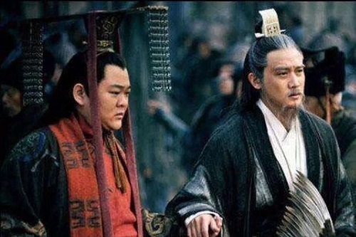 Tam Quốc: Vì sao Lưu Thiện phải đập bàn thất vọng sau khi khám xét của cải nhà Gia Cát Lượng?