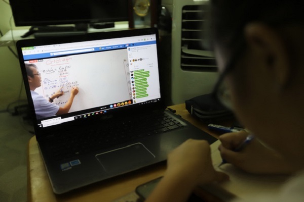 Nghỉ học vì dịch Covid-19: Các trường đã tổ chức học trực tuyến vẫn phải có phương án dạy bù