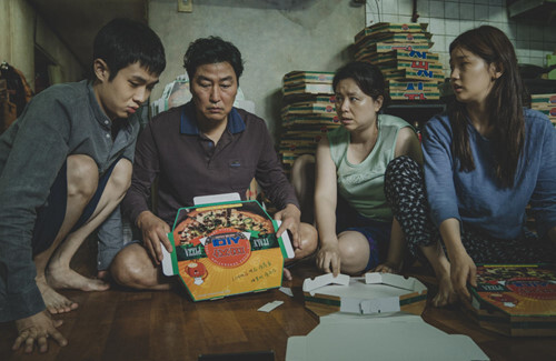 Tin tức giải trí mới nhất ngày 19/2: 