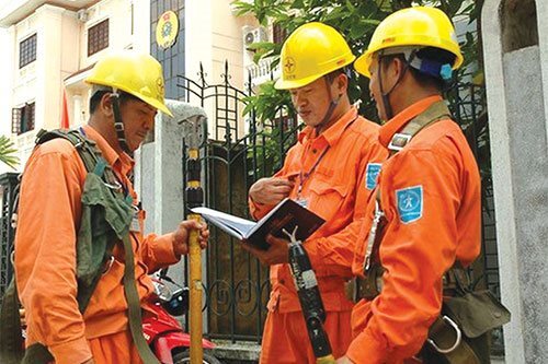 Bộ Công thương đề xuất giá bán lẻ điện sinh hoạt theo 5 bậc thang