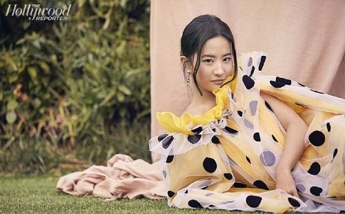 Bộ ảnh nhợt nhạt kém sắc của Lưu Diệc Phi trên tạp chí Mỹ khiến khán giả thất vọng