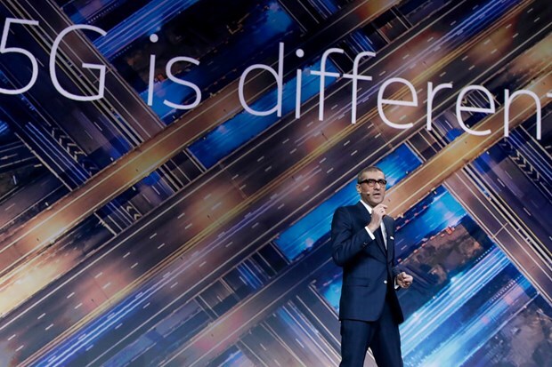 Giám đốc điều hành Nokia bất ngờ từ chức