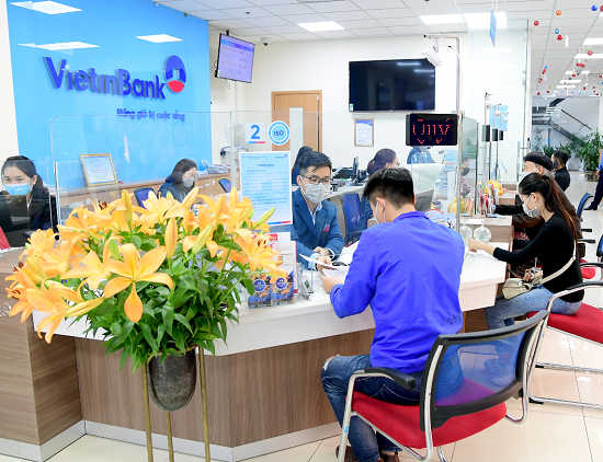 VietinBank giảm lãi suất, miễn nhiều loại phí, giãn nợ kịp thời cho hàng nghìn khách hàng 