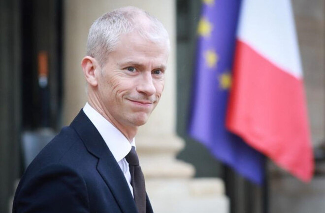 Bộ trưởng Văn hóa Pháp dương tính với SAR-CoV-2