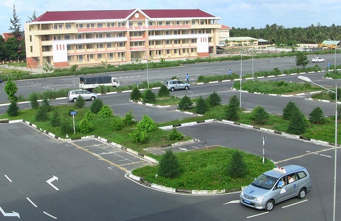 TP.HCM: Thu hồi giấy phép dạy học của 83 giáo viên, xử phạt 5 cơ sở đào tạo lái xe