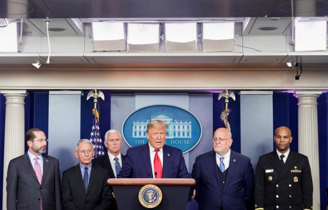 Reuters: Nhà Trắng yêu cầu họp kín về Covid-19, hạn chế việc cản trở phản ứng của chính phủ