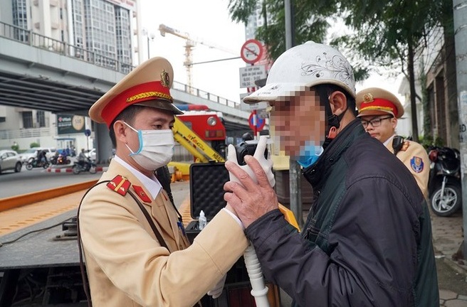 Hướng dẫn nộp phạt vi phạm giao thông qua mạng