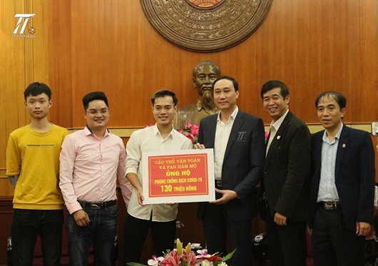 Văn Toàn và fan quyên góp 150 triệu đồng chống dịch Covid-19