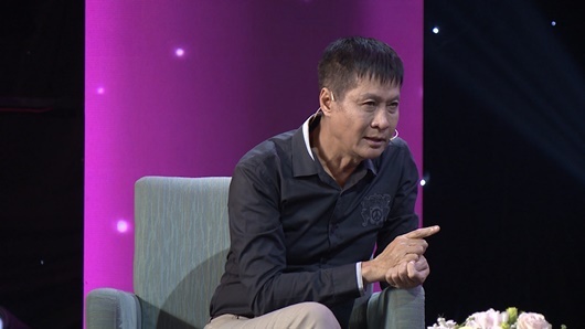 Đạo diễn Lê Hoàng: Chết cũng đừng lấy đàn ông qua một đời vợ và có con riêng