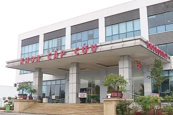 Cứu sống cô gái vỡ ruột thừa khi đang cách ly chống dịch Covid-19