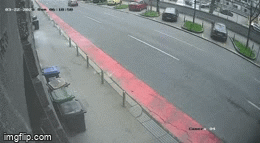 Video: Hú vía cảnh ô tô thoát khỏi vụ tai nạn trong tích tắc