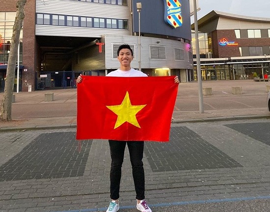 Văn Hậu đăng ảnh kêu gọi phòng tránh dịch Covid-19, tiết lộ chuyện bị kỳ thị khi đeo khẩu trang ở Hà Lan