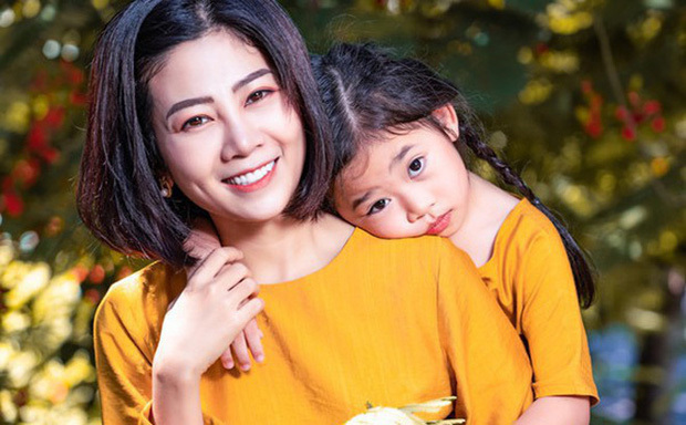 Gia đình tiết lộ chỉ cho tối đa 10 người/lần tới viếng tại lễ tang của Mai Phương