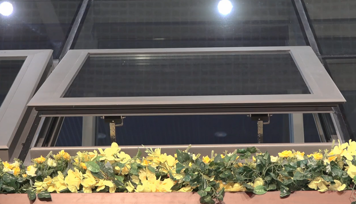 Ưu điểm vượt trội của cửa sổ tự động trên mái Skylight 